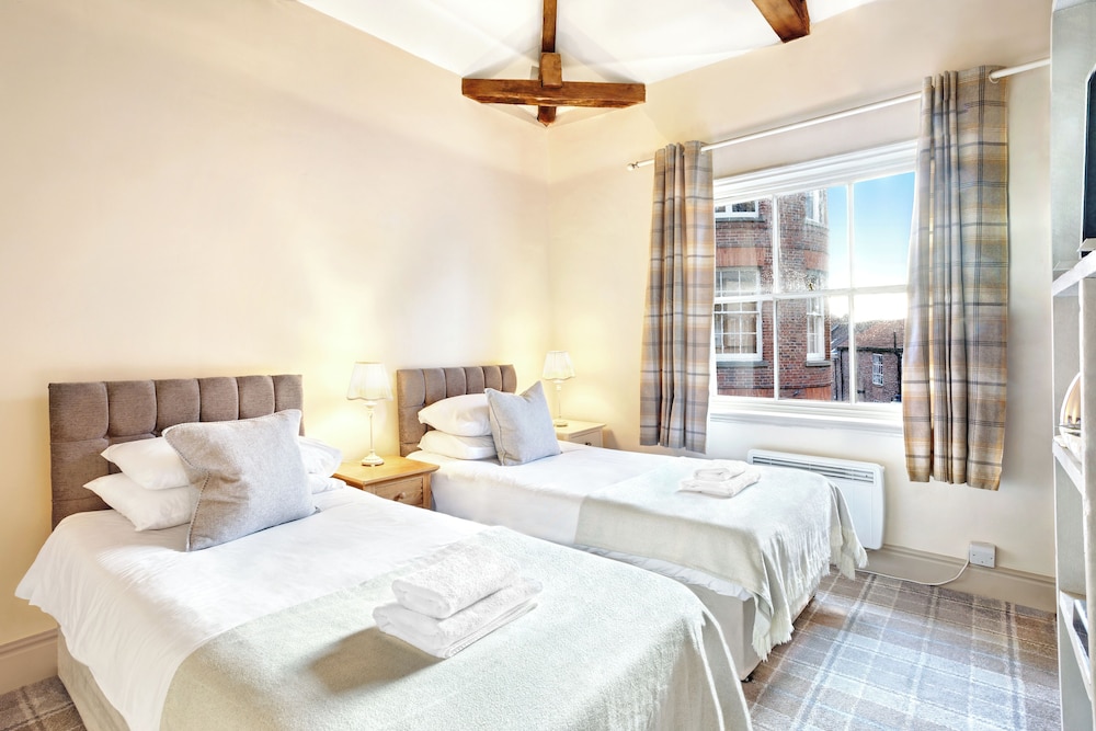 STANDARD, TWIN BEDS