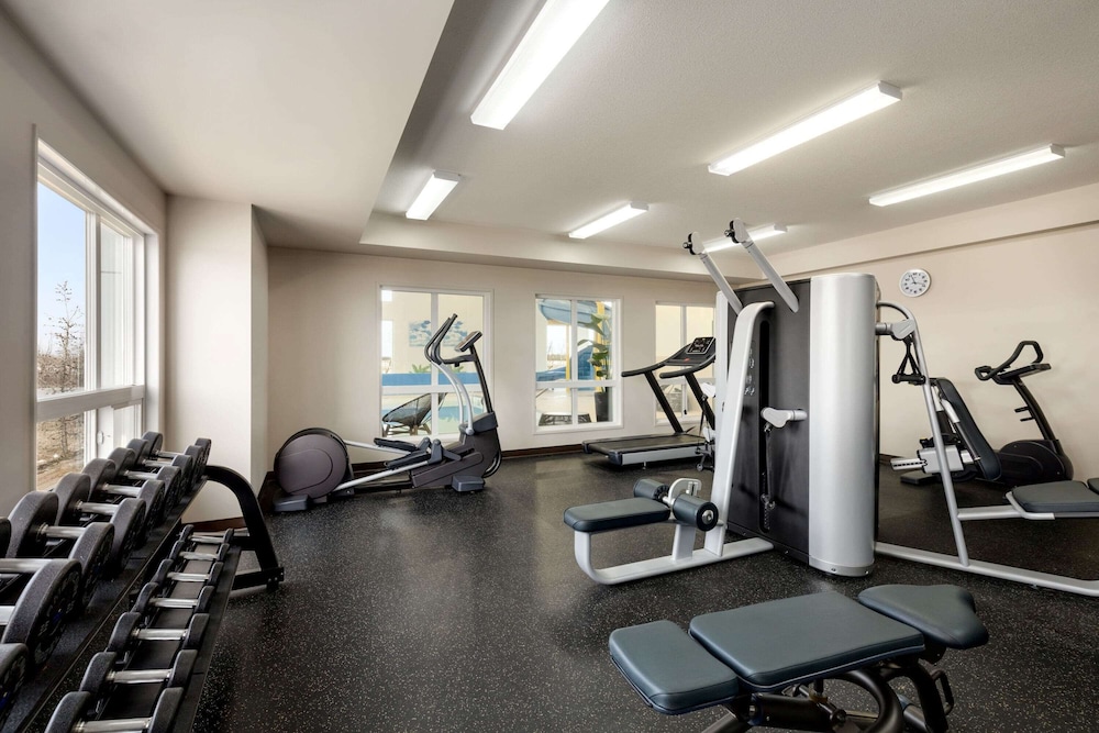 Microtel Inn & Suites By Wyndham Bonnyville 24/43