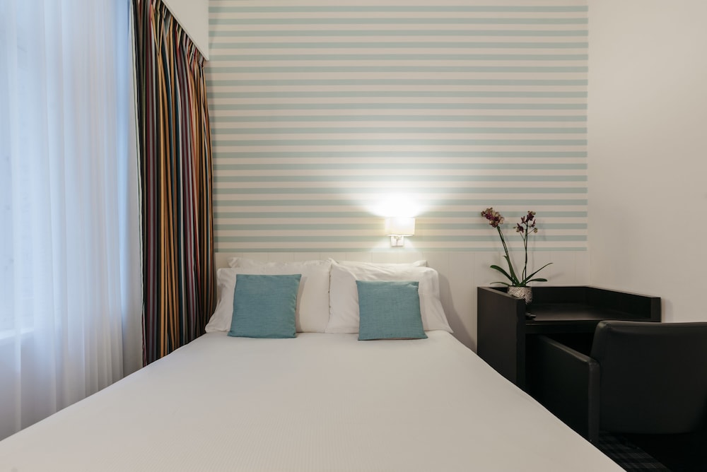 Leopold Hotel Ostend 26/72