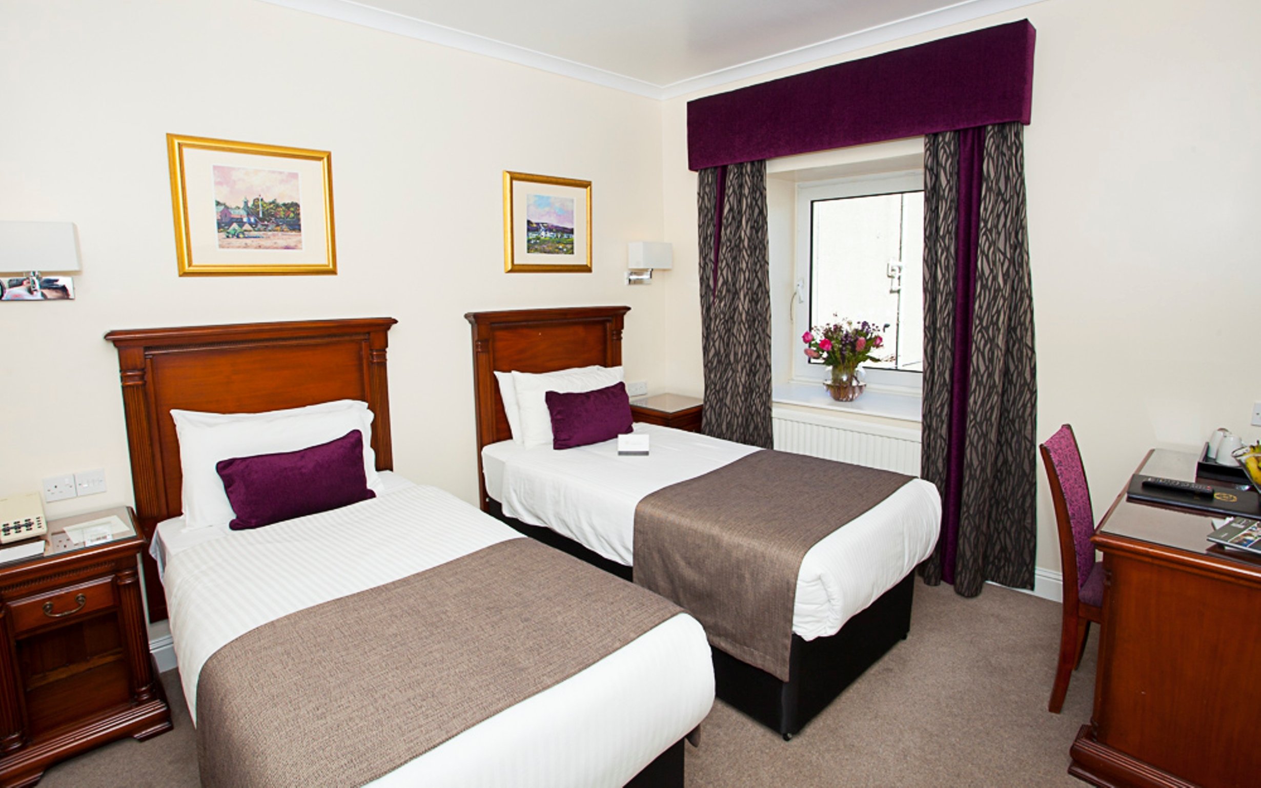 Aberdeen Douglas Hotel 35/96