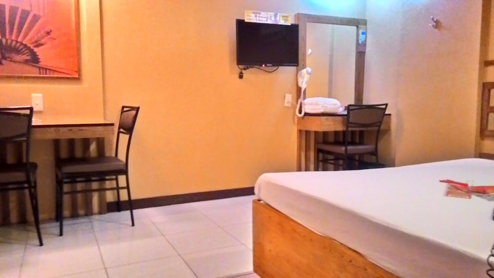 Hotel Sogo - Quezon Ave. 12/24