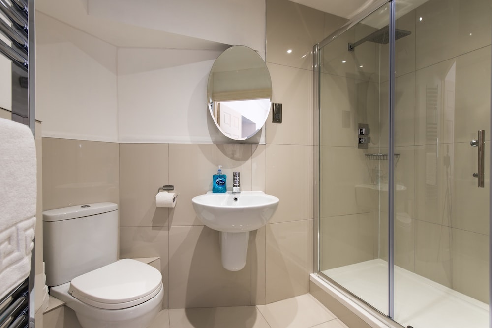 Royal Princes Suites 32/37