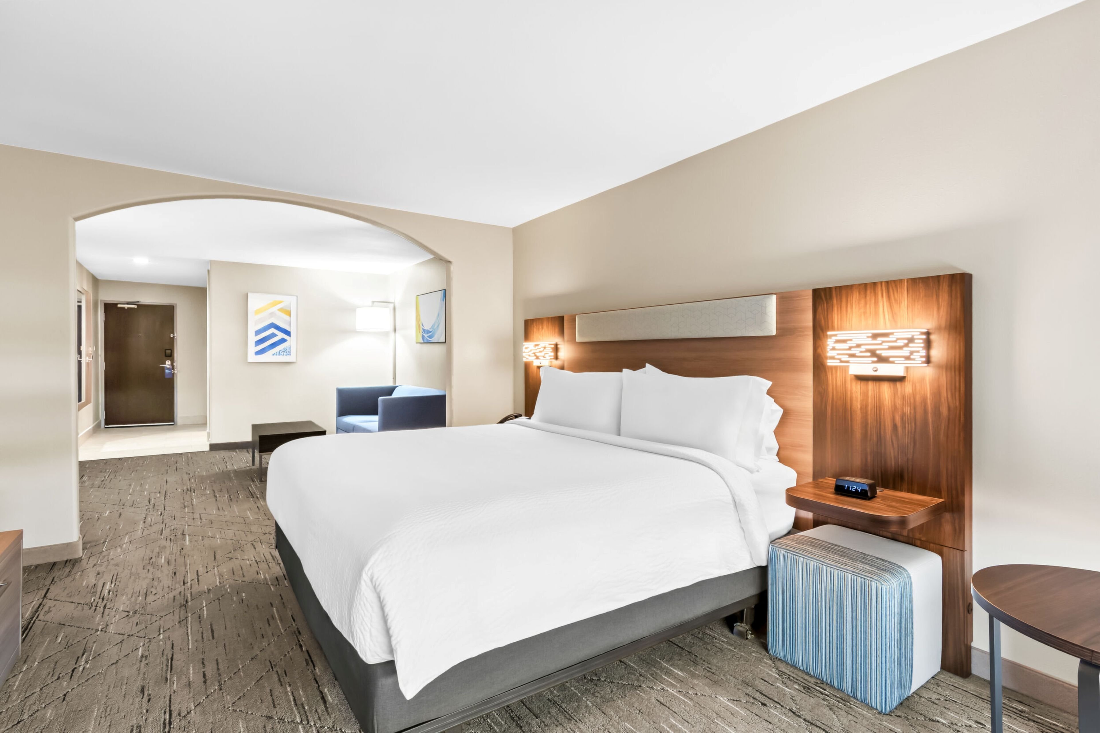 Suite, King Bed