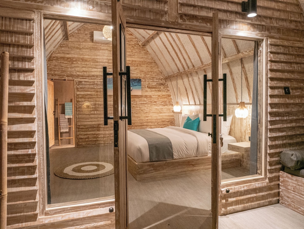 Gili Meno Escape - Adults Only 49/50