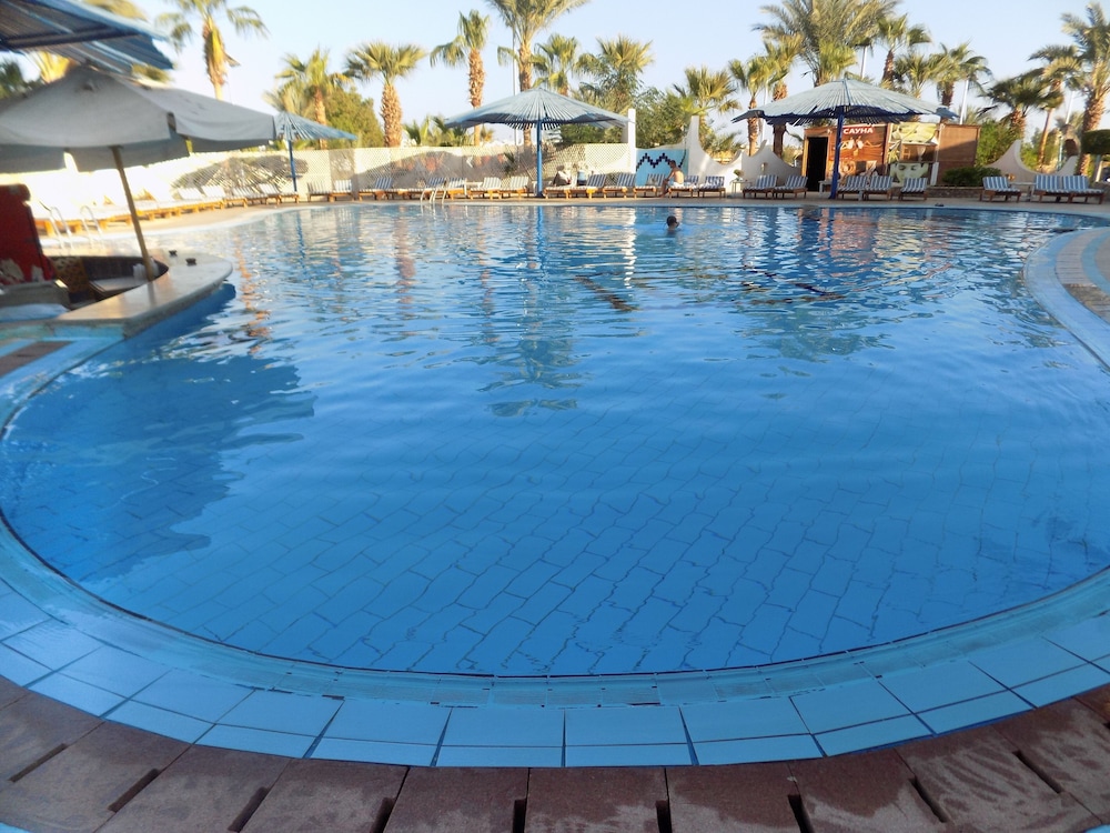 Turquoise Beach Hotel 22/50