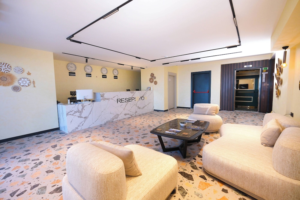 Class Premium Suit Hotel 15/34
