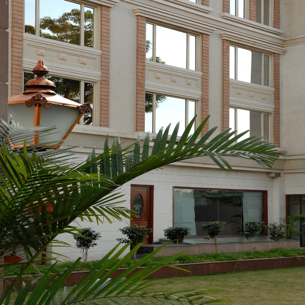 Park Plaza Jodhpur 65/66