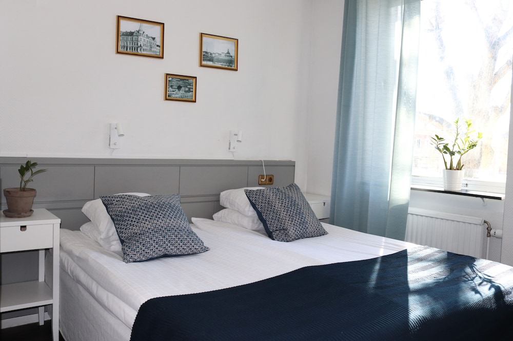 Economy, Double Bed