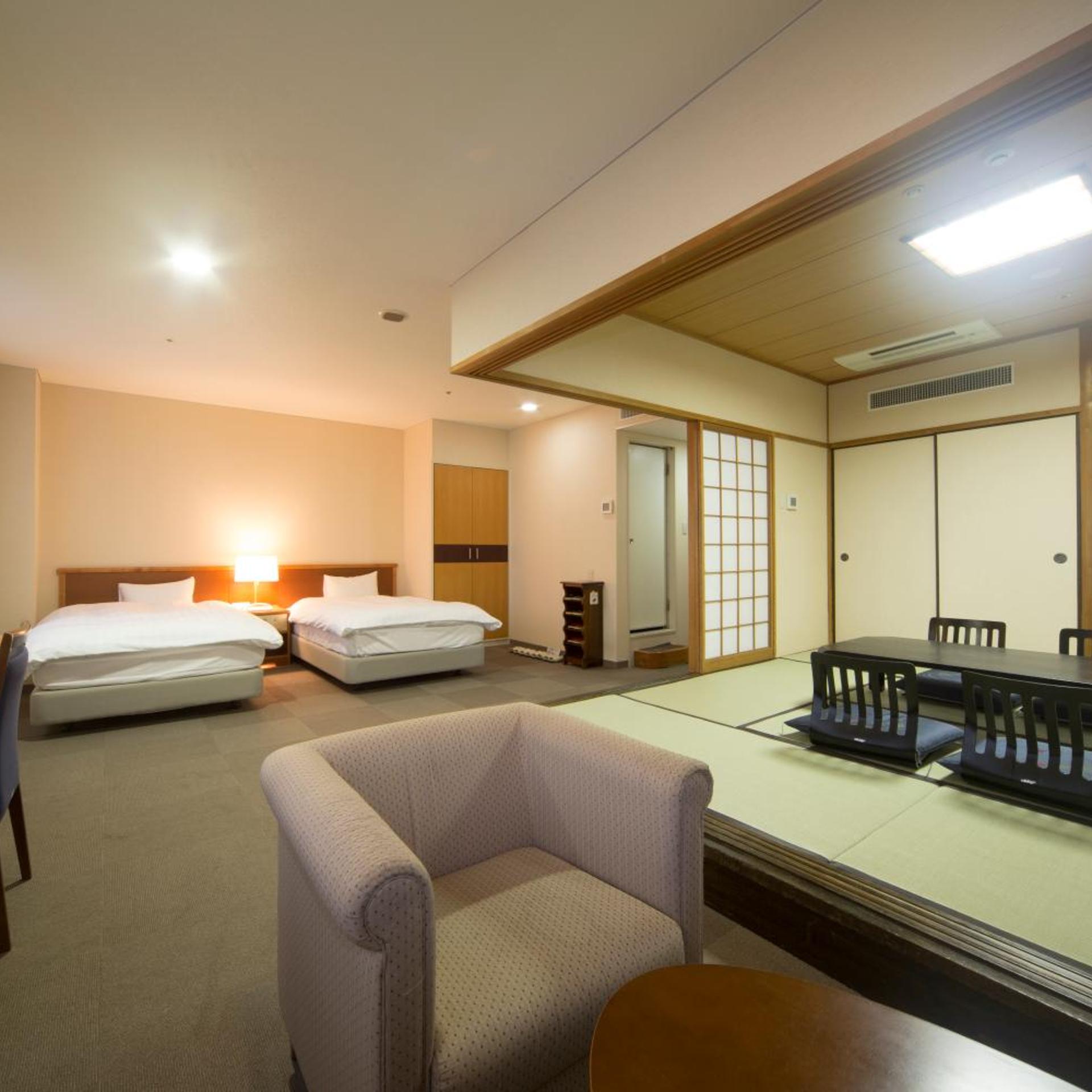 Family, Tatami