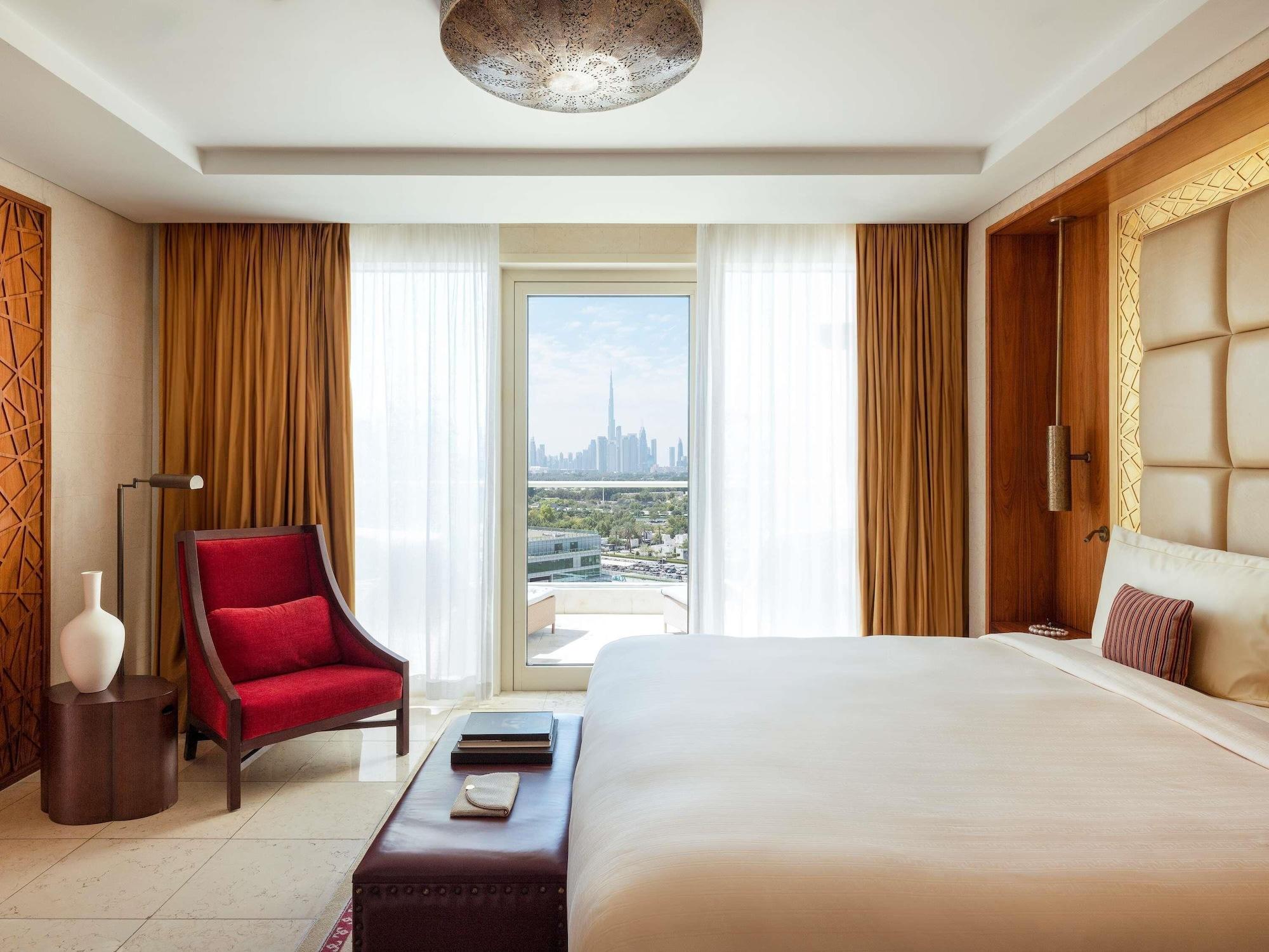 Landmark, Suite, Skyline View