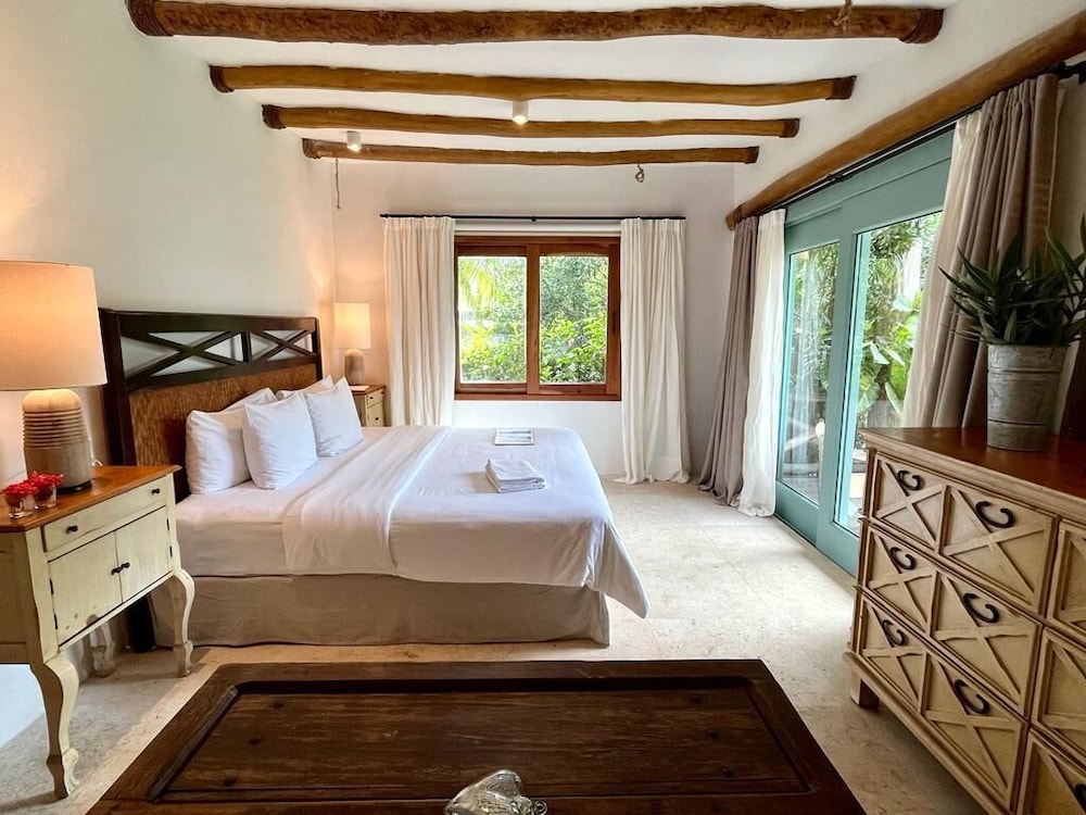 Master, Luxury, Suite, King Bed