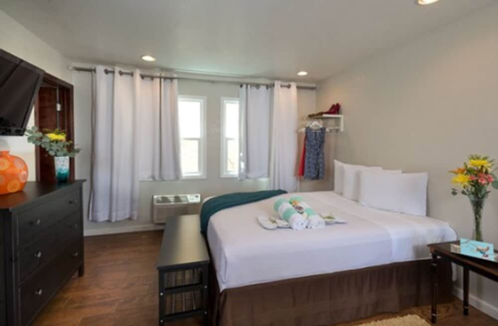 Hotel Point Loma 31/58