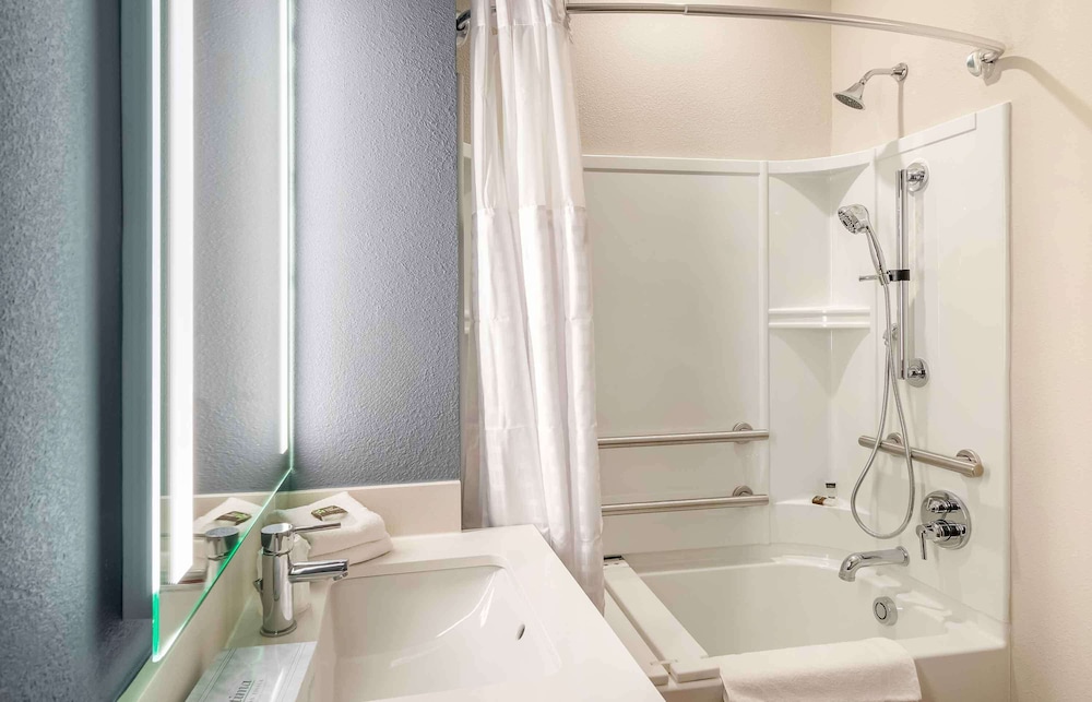 Extended Stay America Premier Suites - Fort Myers - Airport 35/39