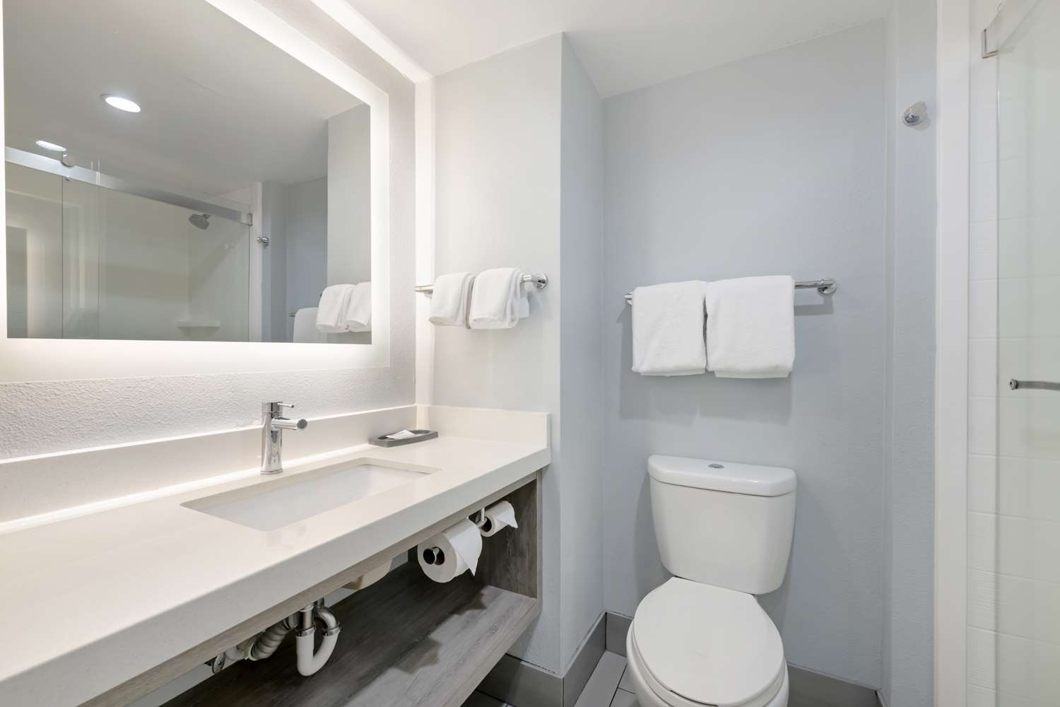 Best Western Oceanfront Jacksonville 36/36
