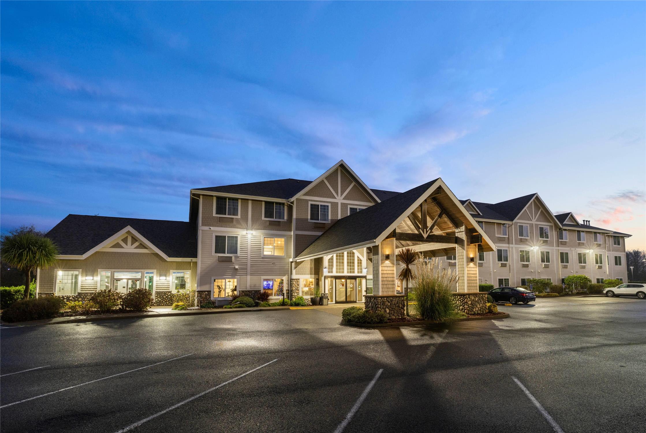 La Quinta Inn Suites By Wyndham Newport 40/40