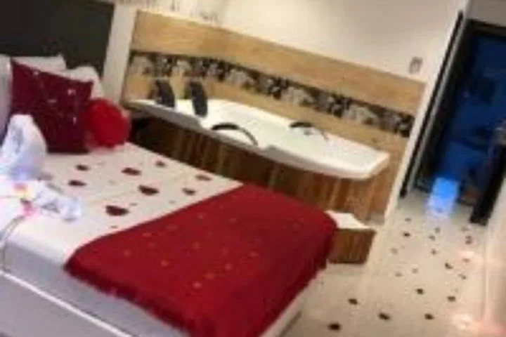 Hotel Bora Bora Spa 6/21