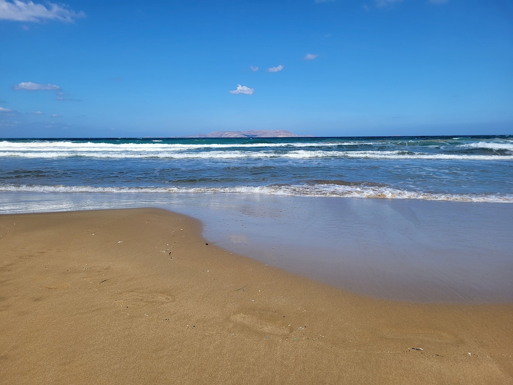 Evina Rooms & Suites 28/38