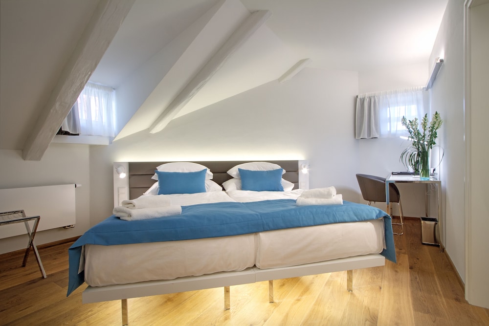 غرفة قياسية بسريرين منفصلين، Hotel Bishops House 5/10