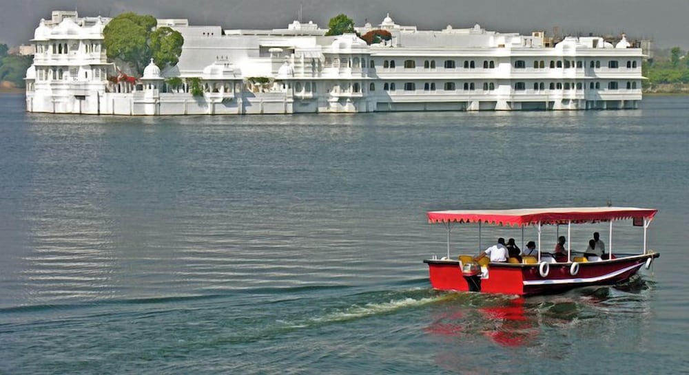 Hotel Gyan Garh Udaipur 45/49