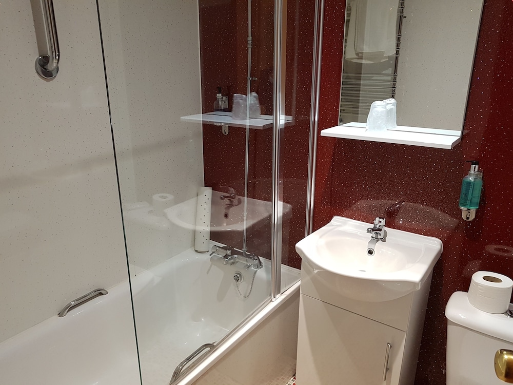 Shap Wells Hotel 42/45