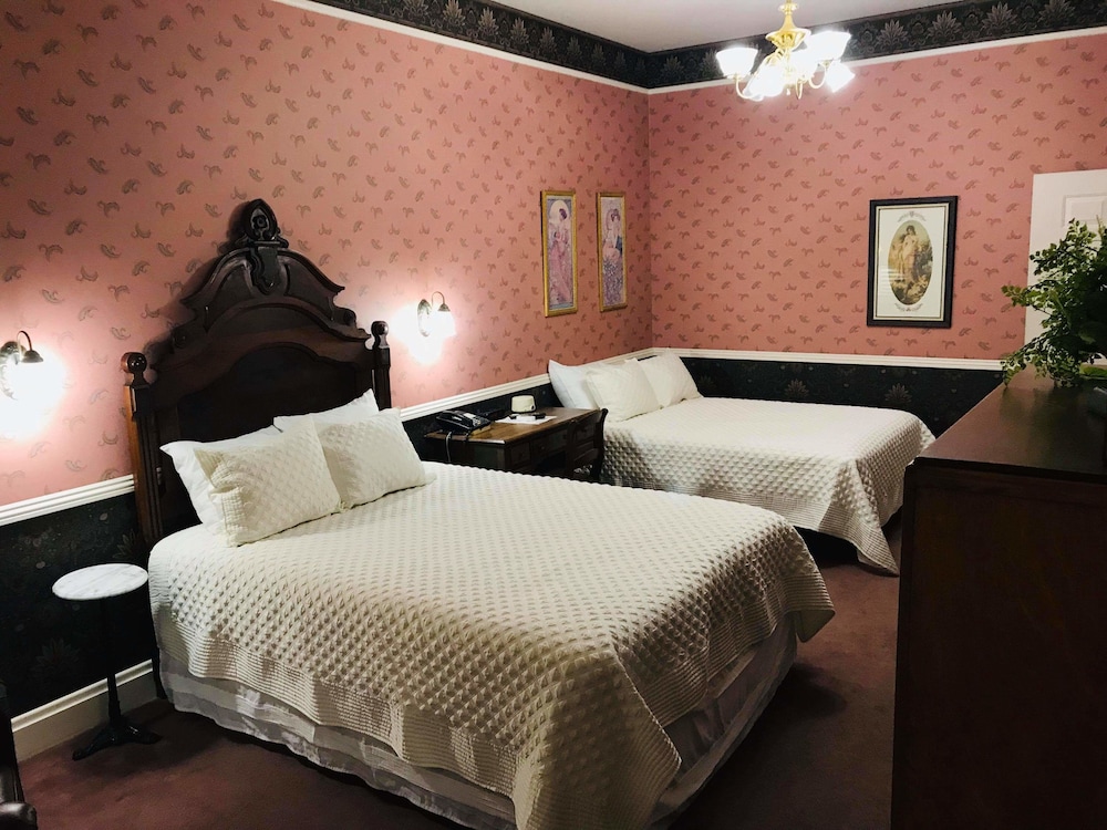 Kingsley Inn 21/64