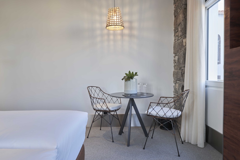 CAJU LE PETIT HOTEL 43/48