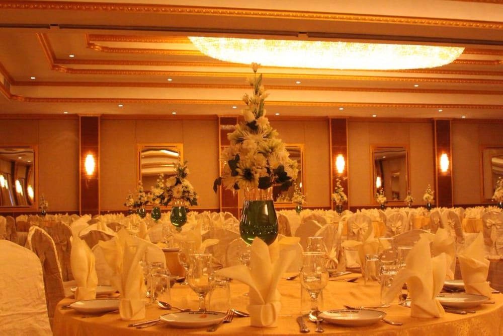 Full Moon Garden Hotel 32/41
