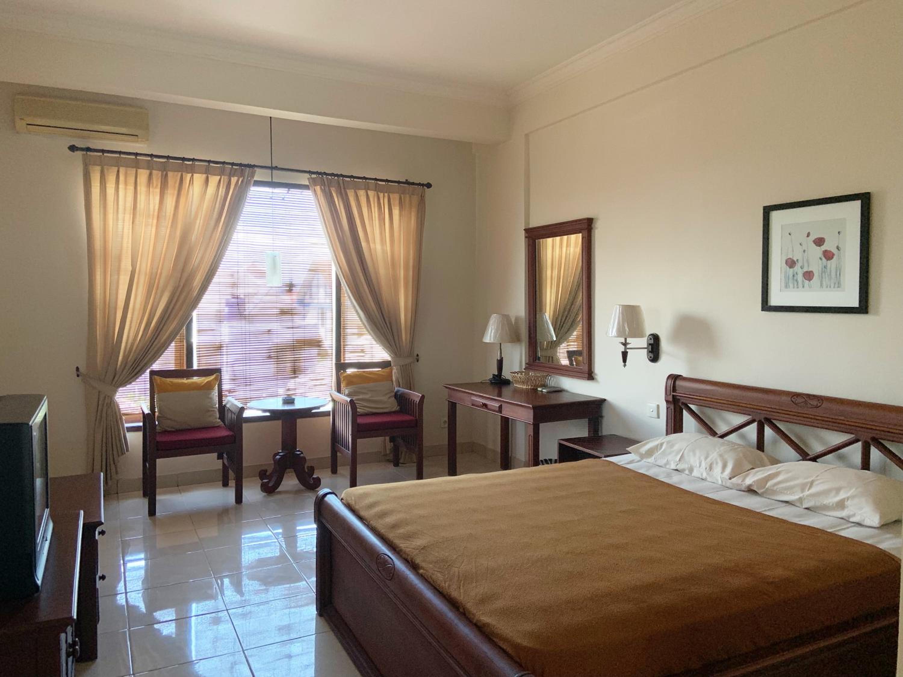 Nirwana Hotel 7/35