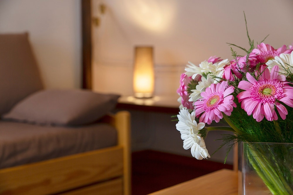 Hotel The Originals Super-Besse Est Auberge de la Petite Ferme 12/31