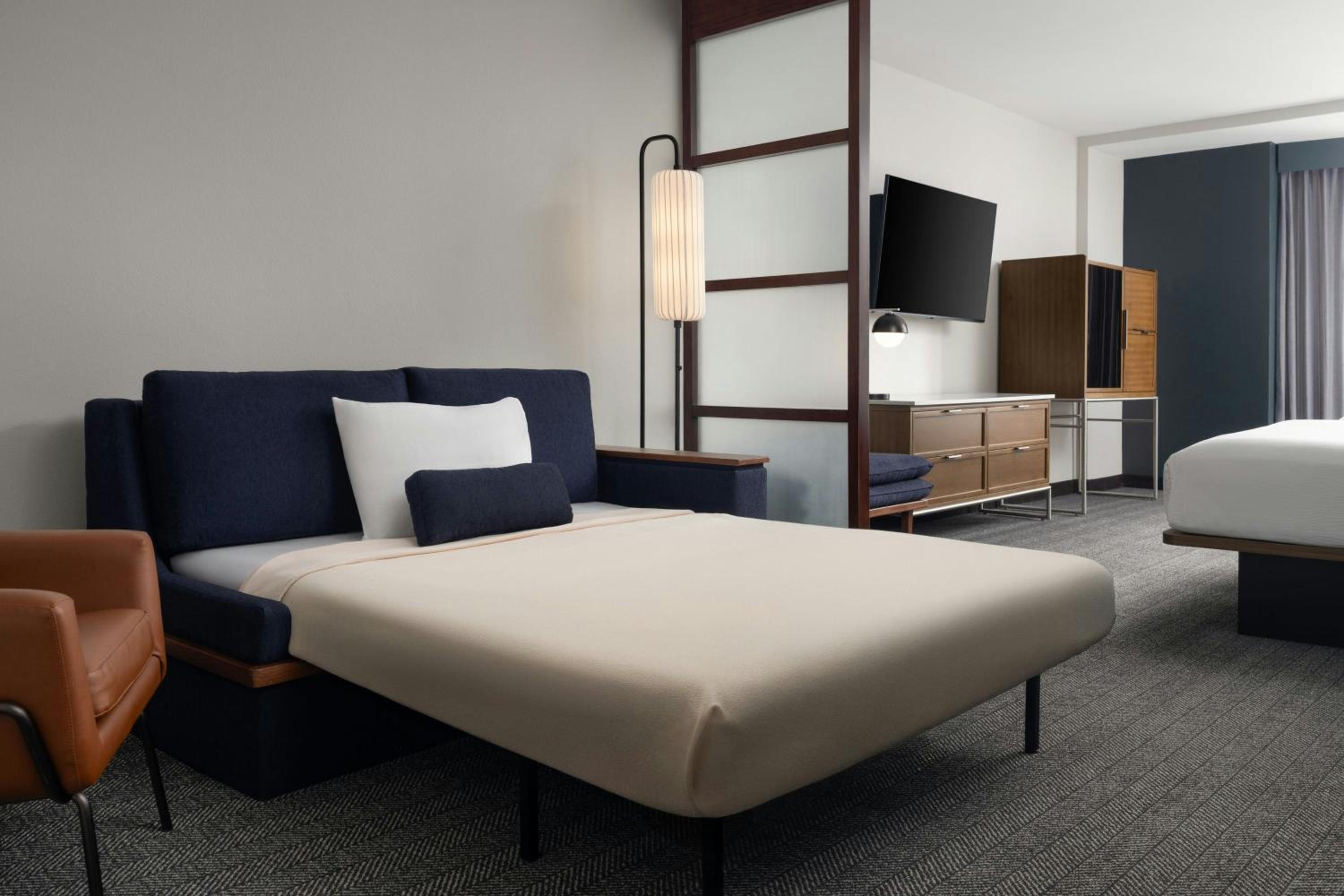 غرفة بسرير كينج، Courtyard By Marriott Dallas Dfw Airport North Grapevine 12/15