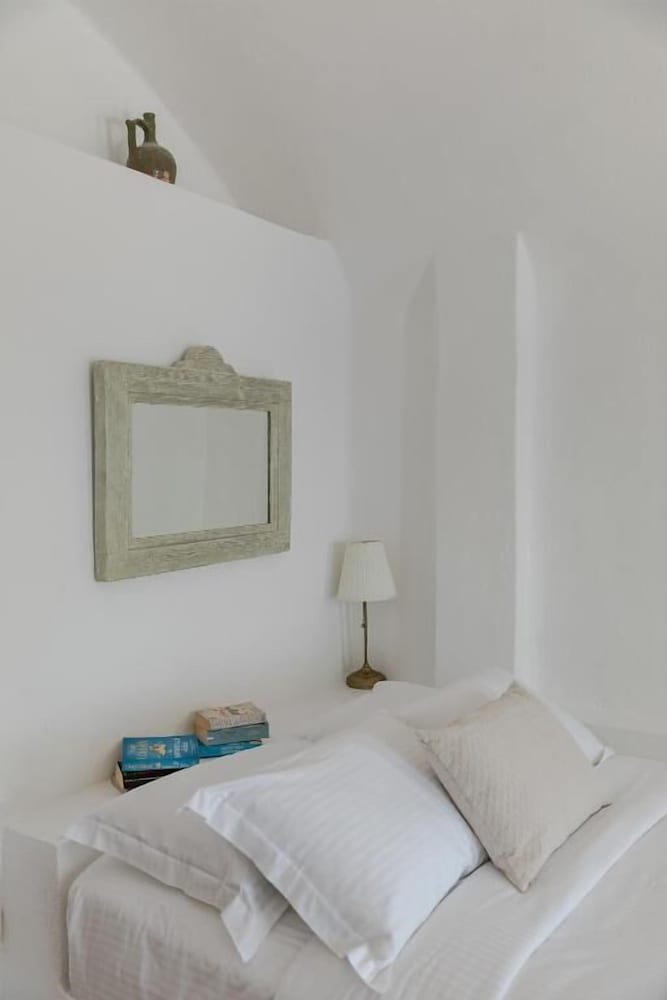 Studio, Double Bed, Caldera View