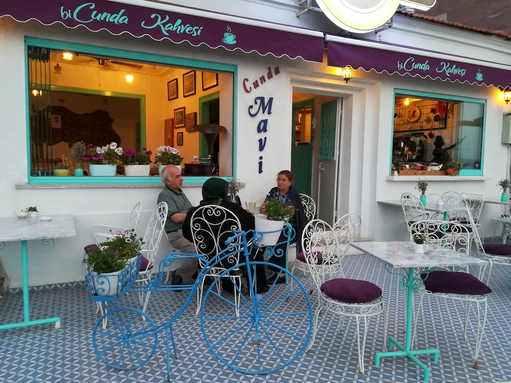 Cunda Mavi Otel 20/28