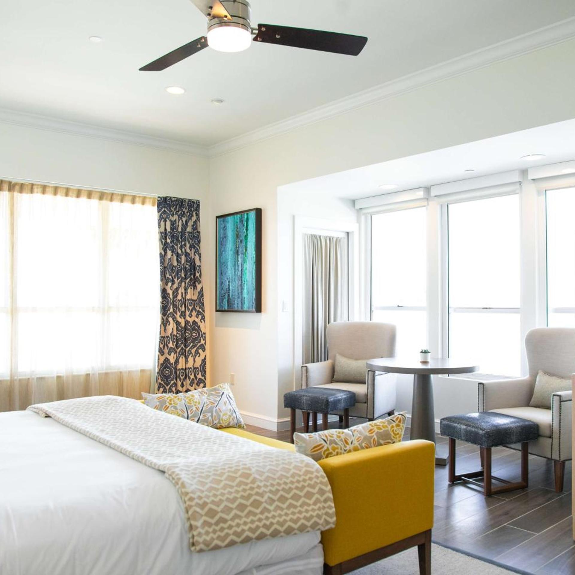 Admirals, Suite, King Bed