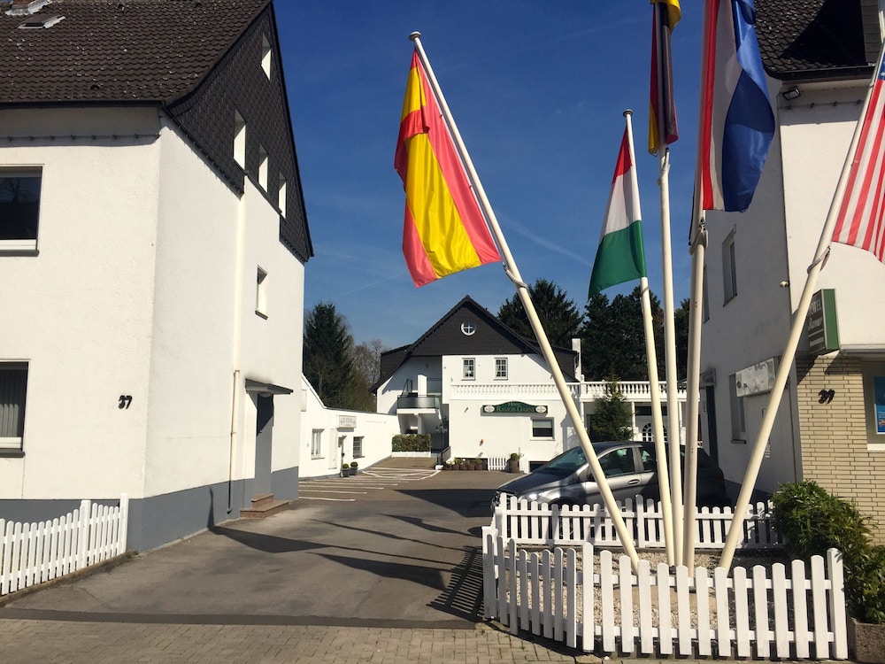 Hotel Ramor 24/34