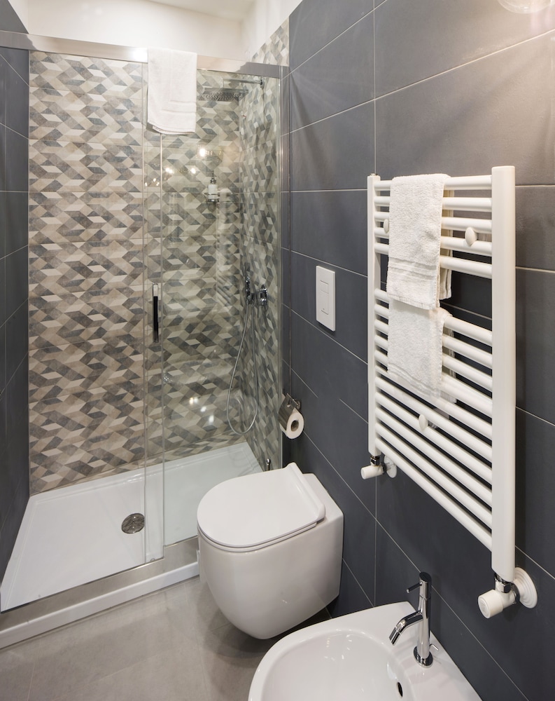 Relais Castel Nuovo 28/36