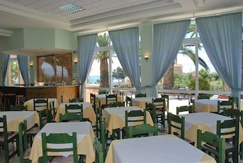 Paramonas Hotel 23/50
