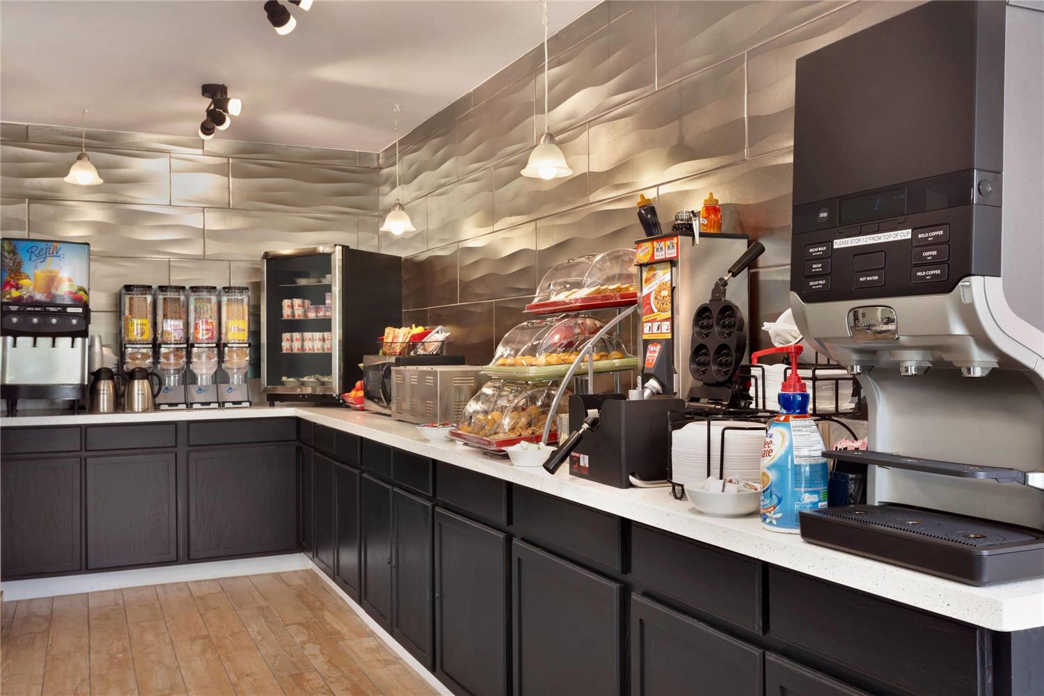 Hawthorn Suites By Wyndham St. Robert/Ft. Leonard Wood 4/11