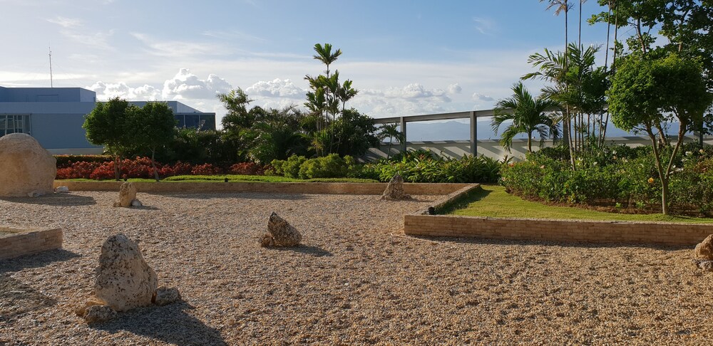 Mactan Newtown With Ocean View 45/50