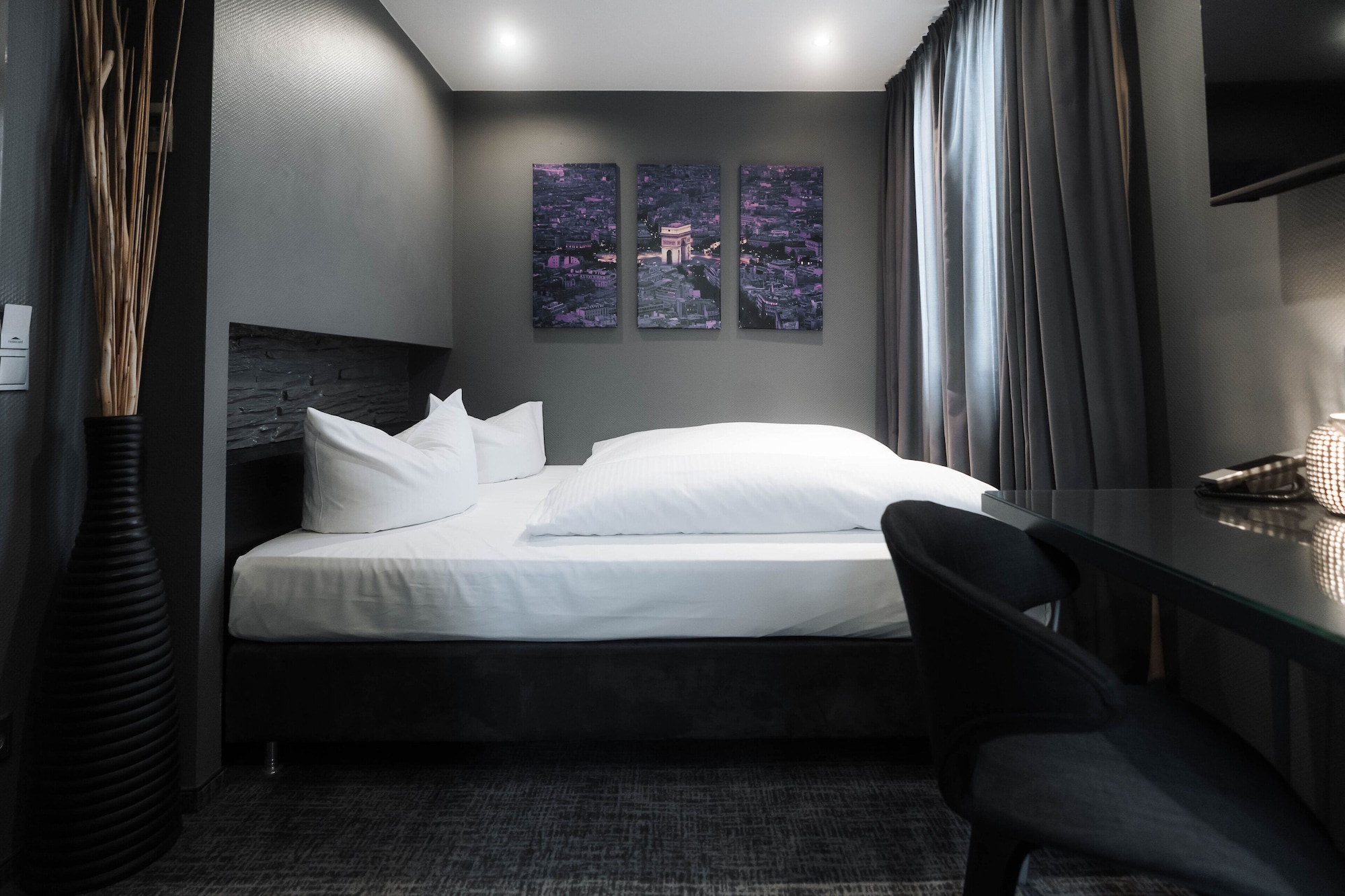 ECONOMY, DOUBLE BED