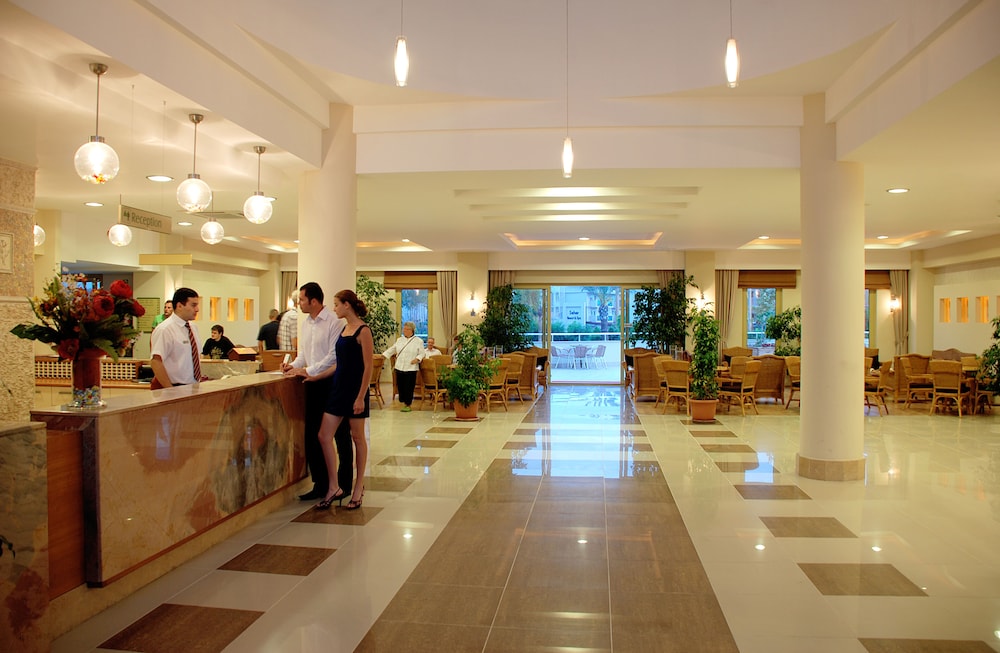 Side Breeze Hotel 6/50