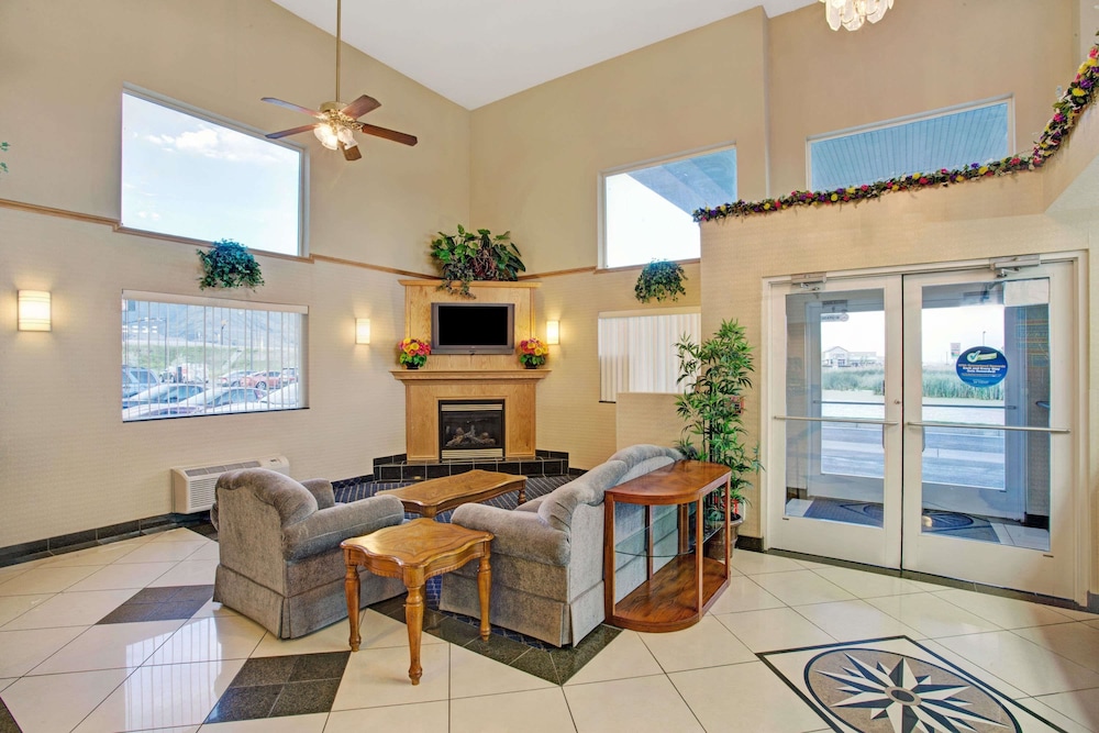 Days Inn by Wyndham Brigham City 23/27