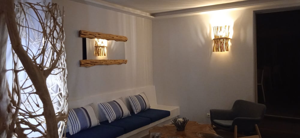 Golfe Hotel 57/74