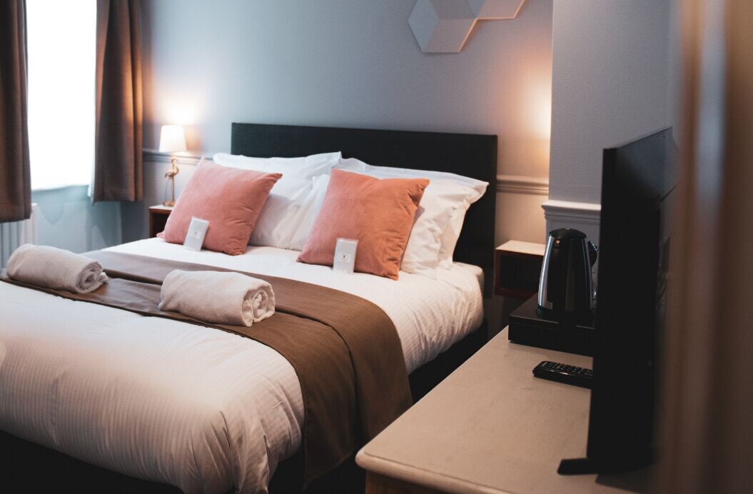 غرفة قياسية بسرير مزدوج، The Stag Hotel 2/3