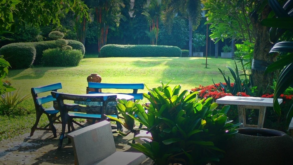 Swankaburi Boutique Hotel 43/47