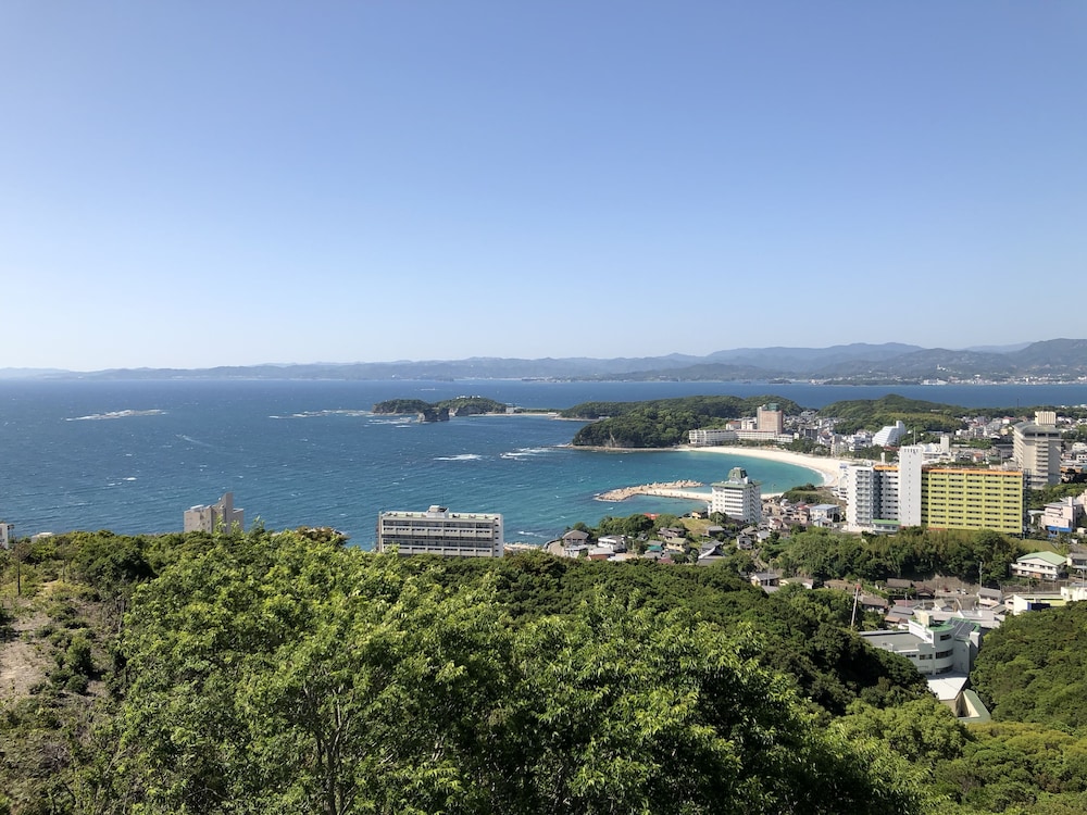 Infinito Hotel and Spa Nanki Shirahama (ex Green Hill Shirahama Hotel) 41/45