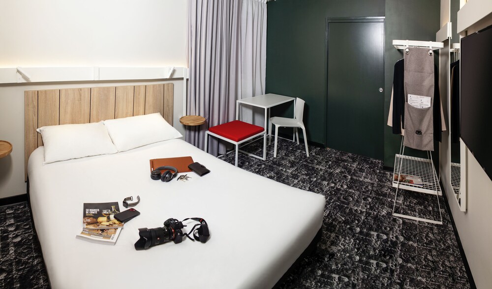 Ibis Pontarlier 11/65