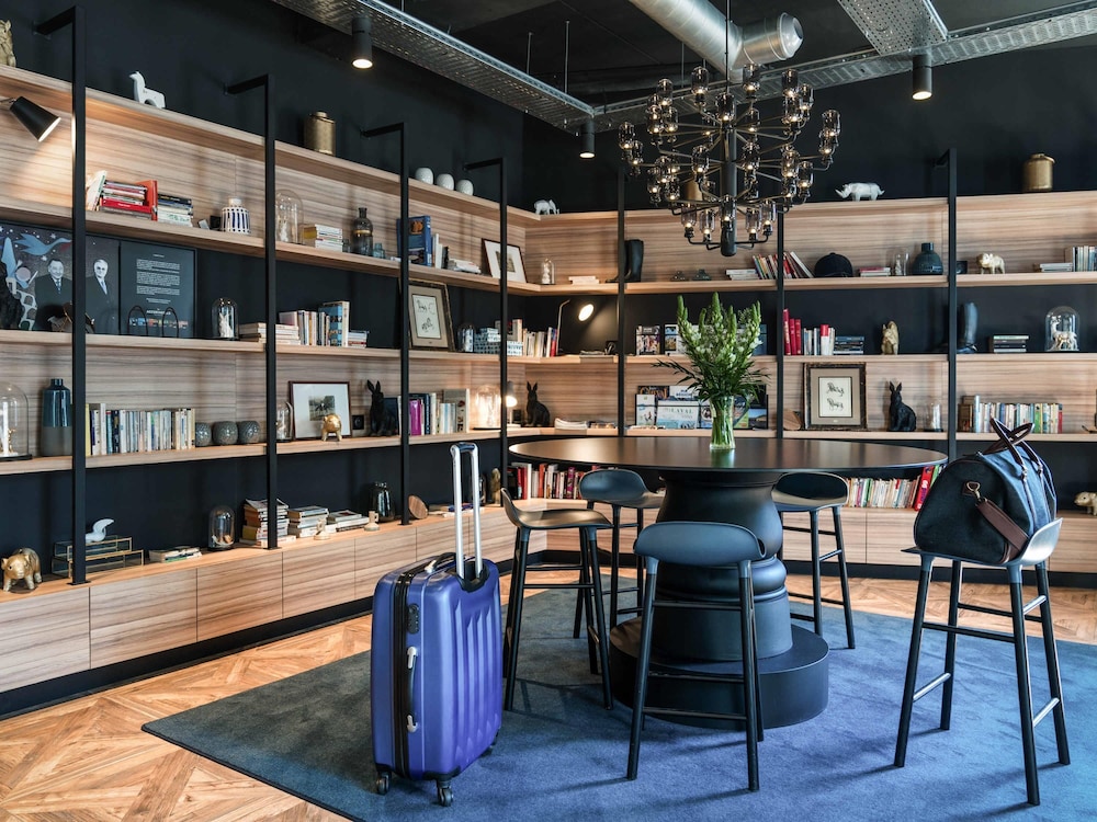 ibis Styles Laval Centre Gare 45/67