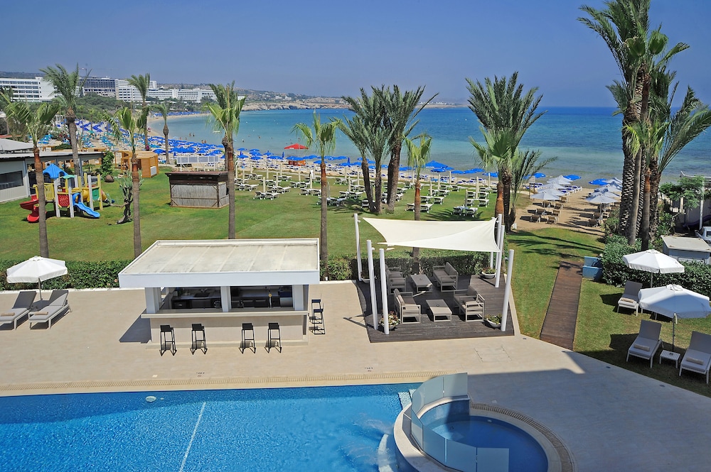 Okeanos Beach Boutique Hotel 30/39