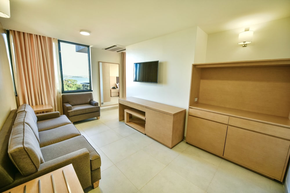 K Hotels 39/54