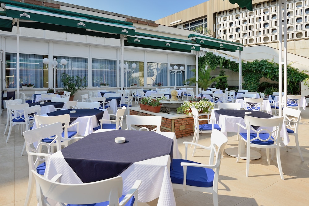 Augusta SPA Hotel 55/72